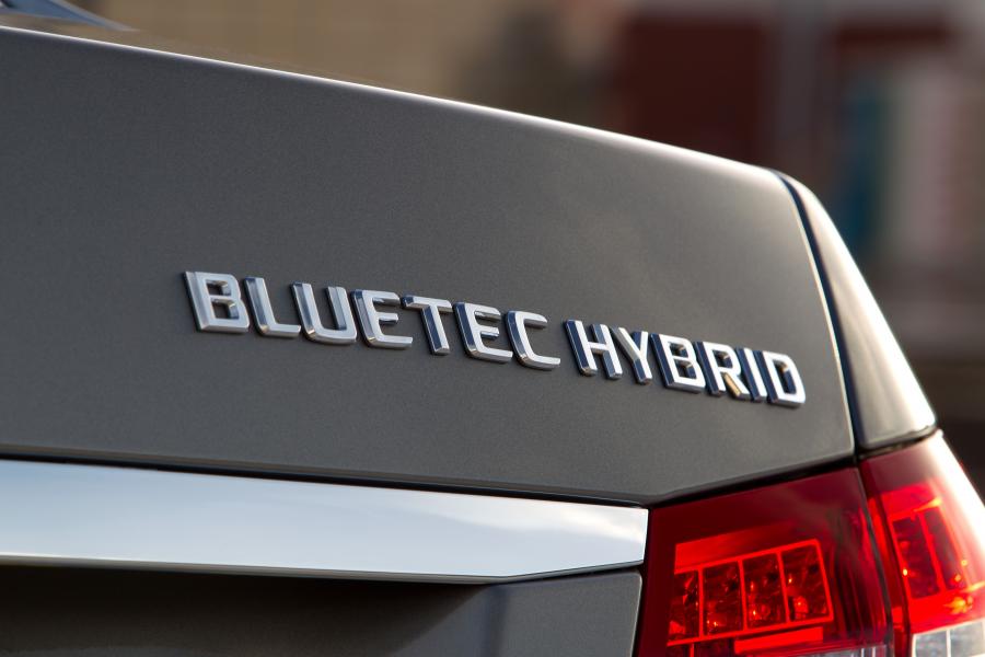  Mercedes-Benz E300 Hybrid Saloon 2012 года  (фото 30 из 58)